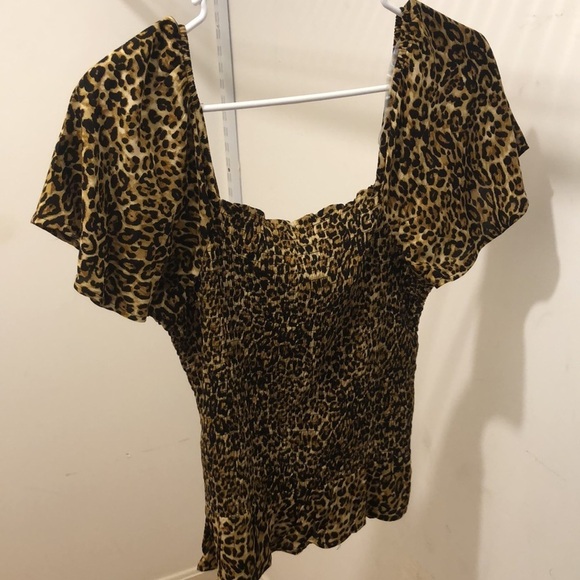 Jessica Simpson sexy top - Picture 2 of 15